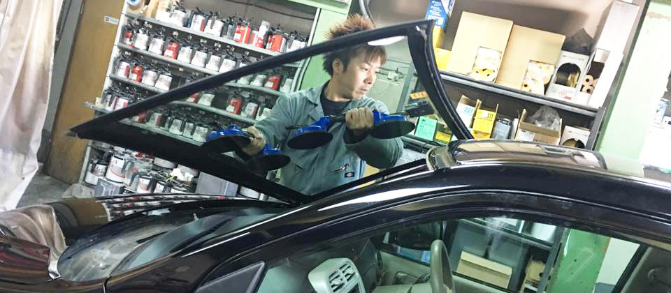 業務内容 東京都日野市の自動車ガラス修理 S Glalss